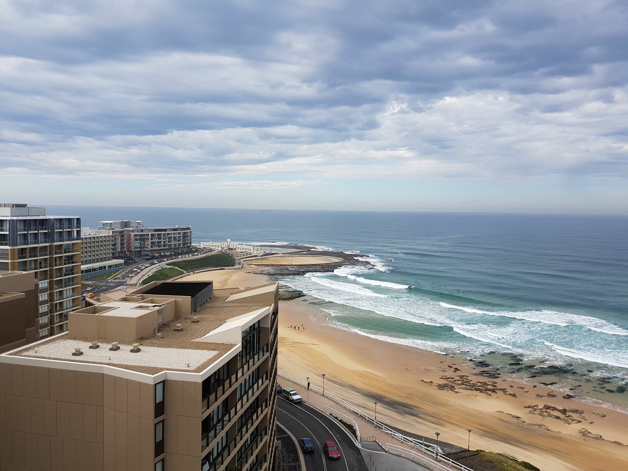 Beau Monde Apartments Newcastle - Horizon Newcastle Beach Exterior foto