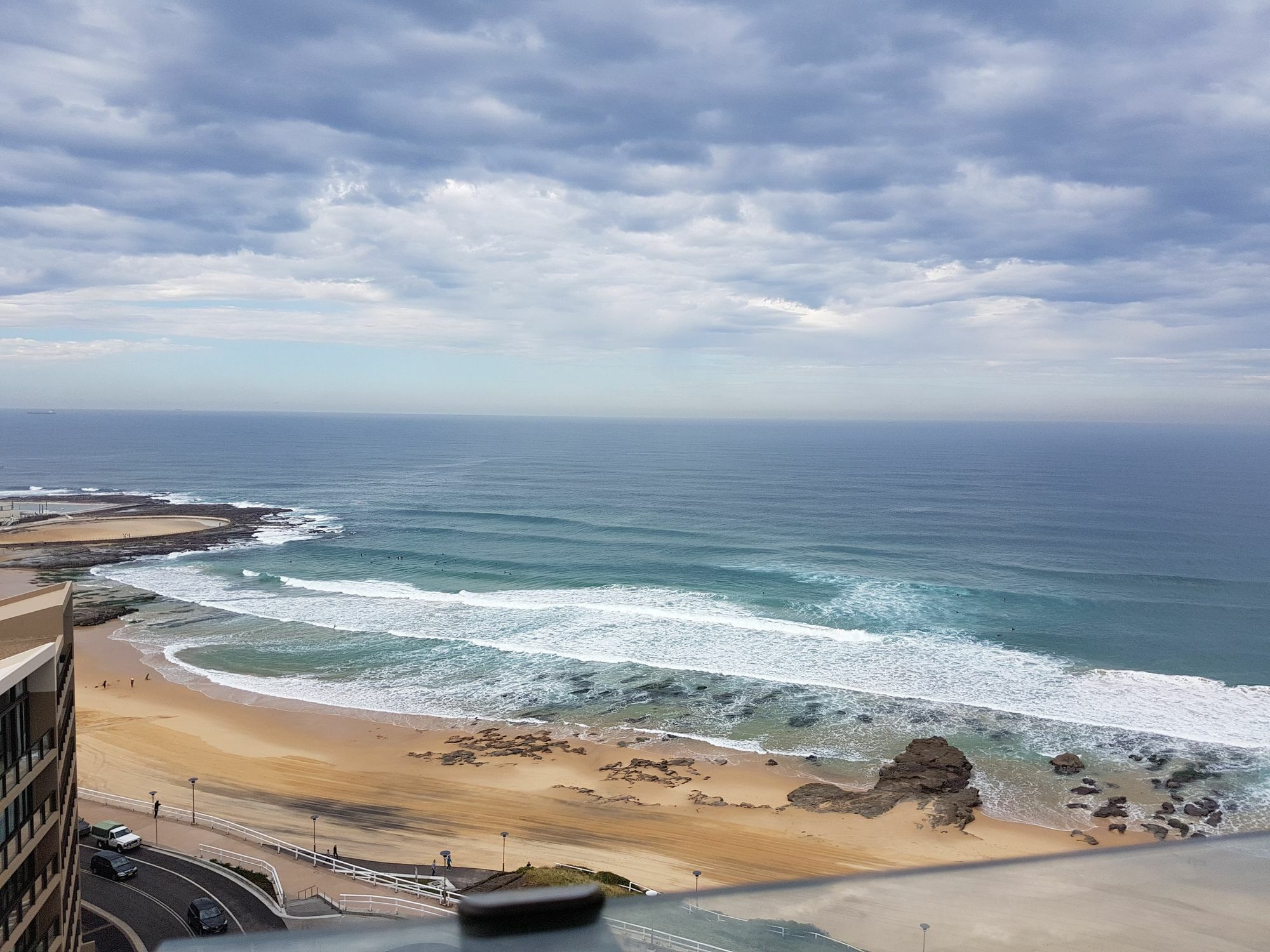 Beau Monde Apartments Newcastle - Horizon Newcastle Beach Exterior foto